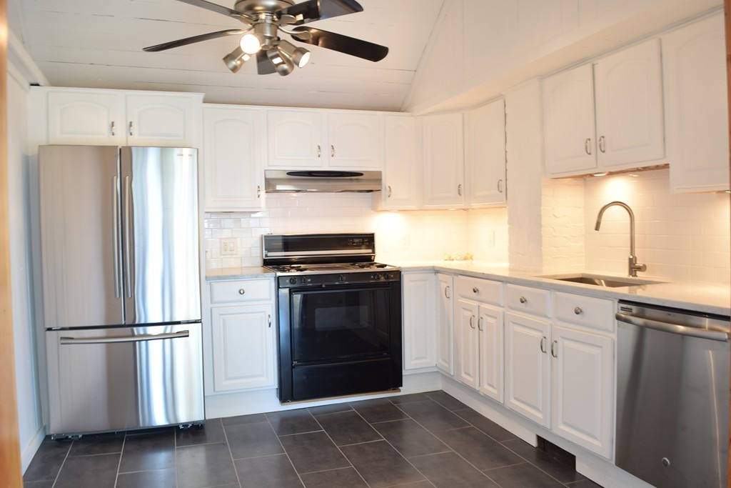 22 Maple Street Wareham, MA 02532 - Photo 2 of 11