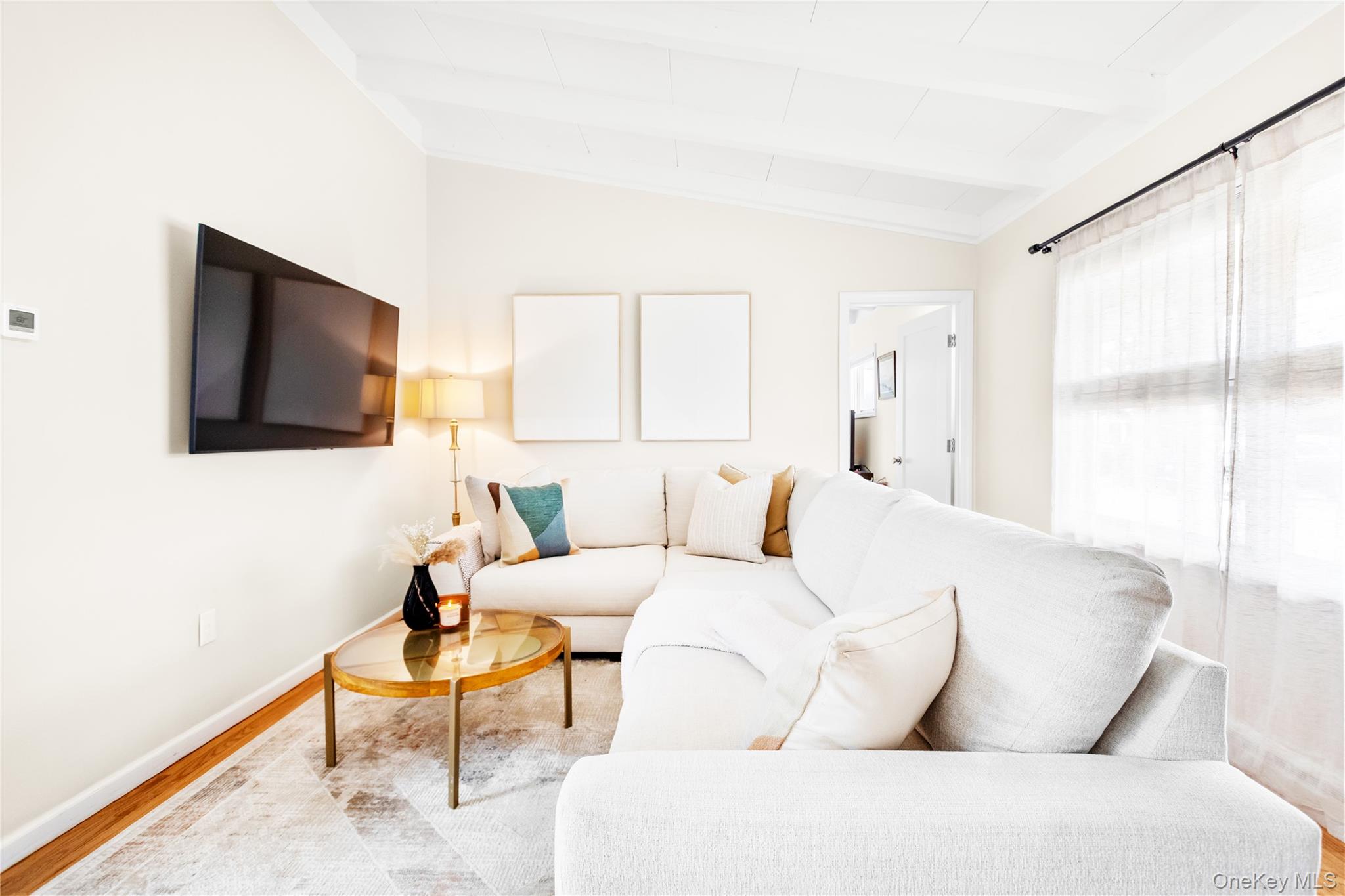 58 North Howells Point Road Bellport, NY 11713 - Photo 2 of 16