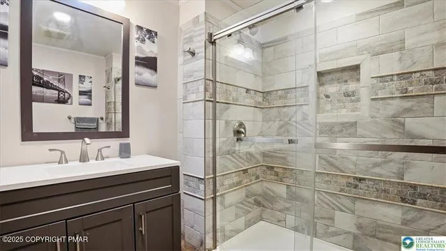 $250,000 | 156 Wagner Way, Pocono Lake, PA 18347