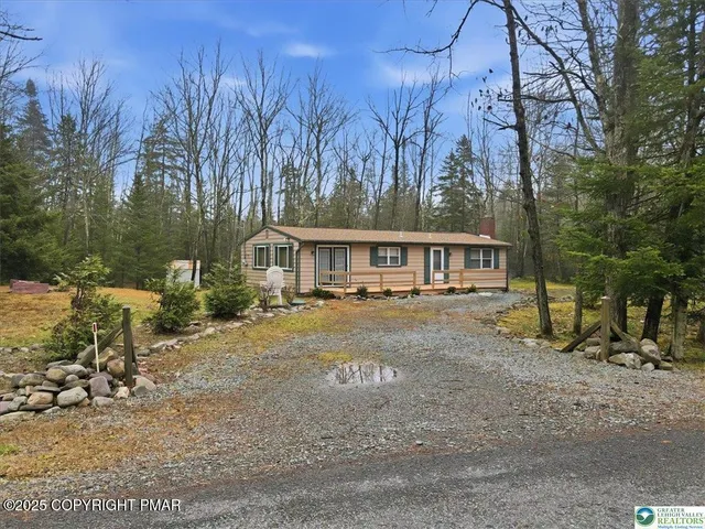 $250,000 | 156 Wagner Way, Pocono Lake, PA 18347
