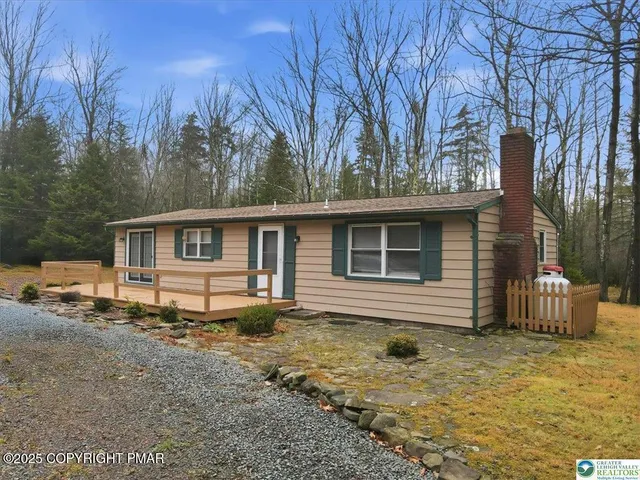 $250,000 | 156 Wagner Way, Pocono Lake, PA 18347