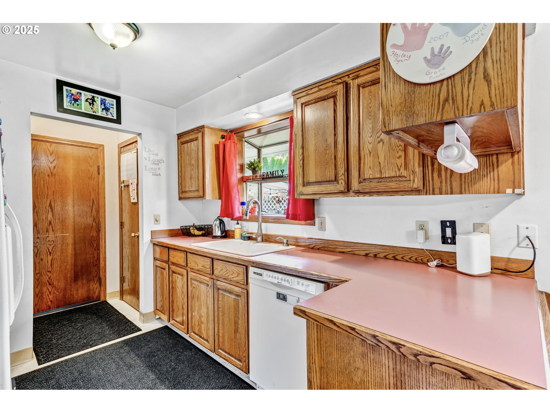 919 Northeast 152nd Avenue Portland, OR 97230 - Photo 14 of 41