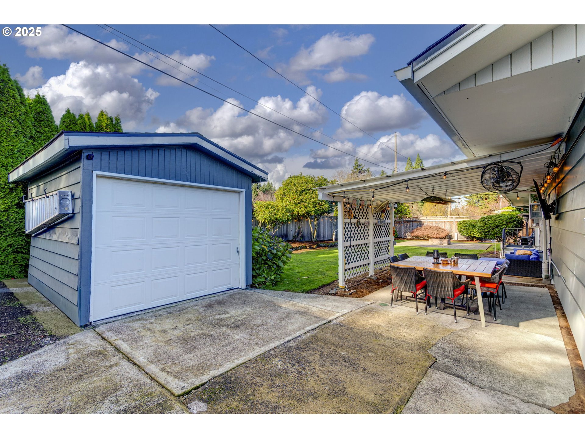 919 Northeast 152nd Avenue Portland, OR 97230 - Photo 33 of 41