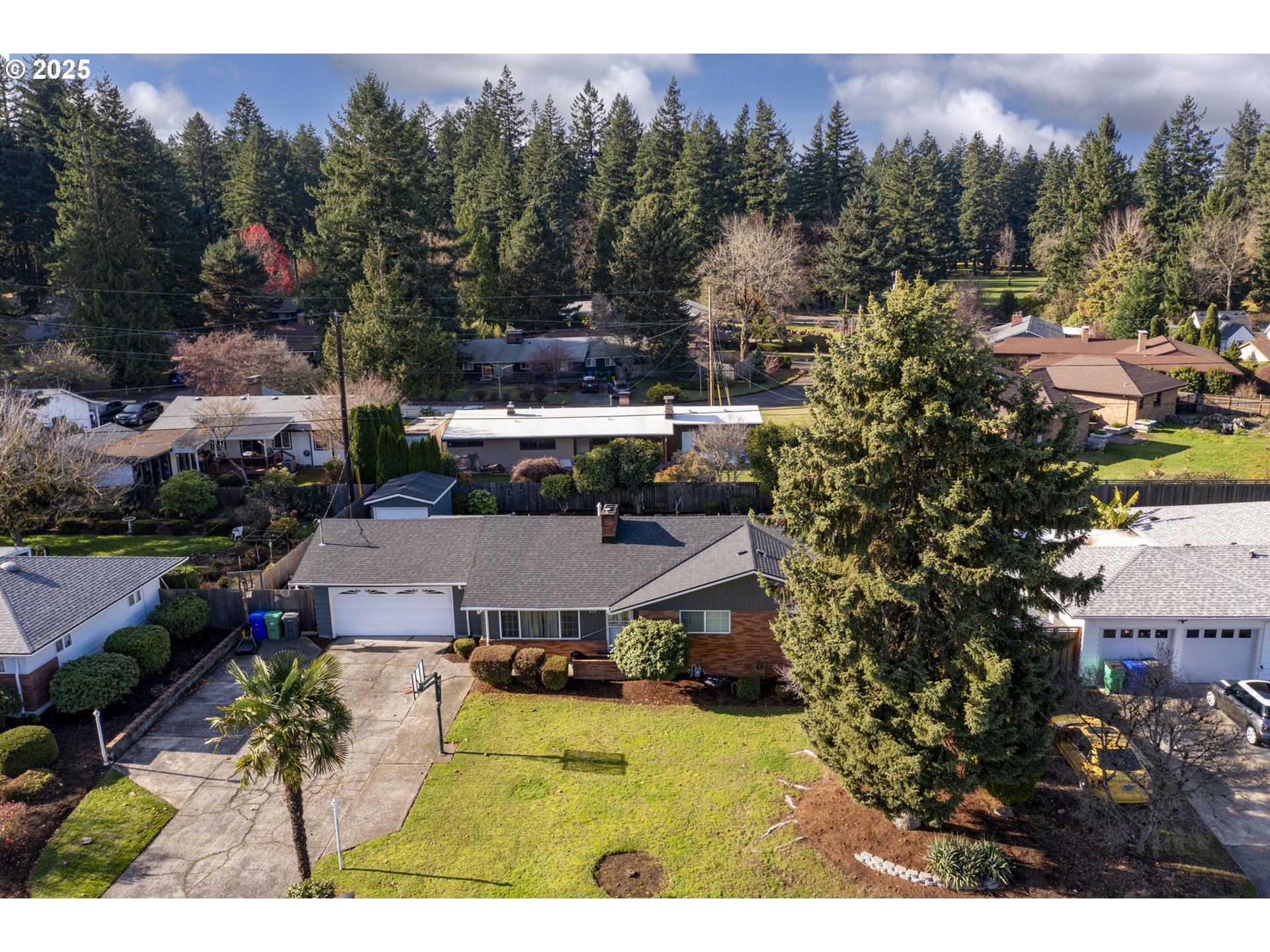 919 Northeast 152nd Avenue Portland, OR 97230 - Photo 6 of 41