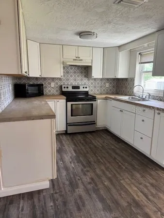 $1,500 | 95 South Fillmore Street, Beverly Hills, FL 34465