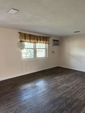 $1,500 | 95 South Fillmore Street, Beverly Hills, FL 34465