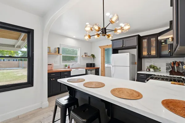 $405,000 | 2142 North Wilson Avenue, Fresno, CA 93704