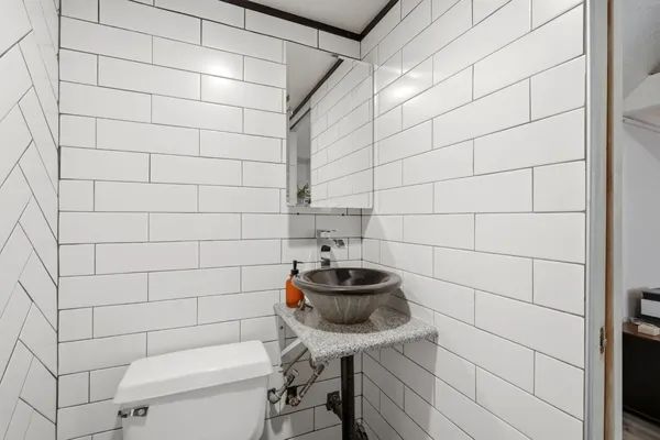 $405,000 | 2142 North Wilson Avenue, Fresno, CA 93704