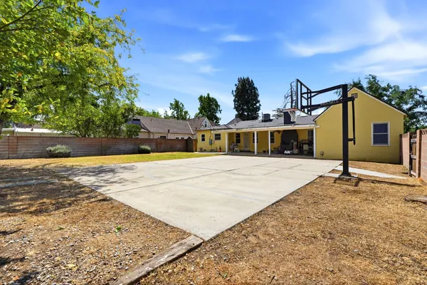 $405,000 | 2142 North Wilson Avenue, Fresno, CA 93704