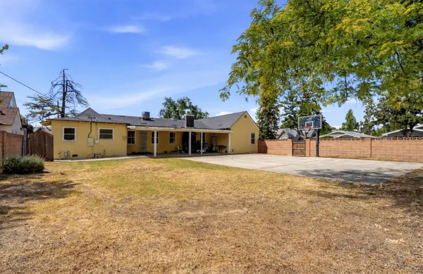 $405,000 | 2142 North Wilson Avenue, Fresno, CA 93704