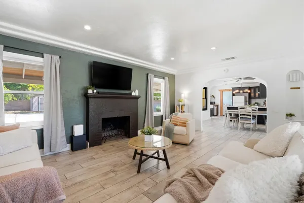 $405,000 | 2142 North Wilson Avenue, Fresno, CA 93704