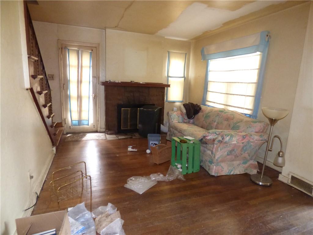 1745 Bower Hill Road Pittsburgh, PA 15243 - Photo 2 of 22 Gallery Image 2