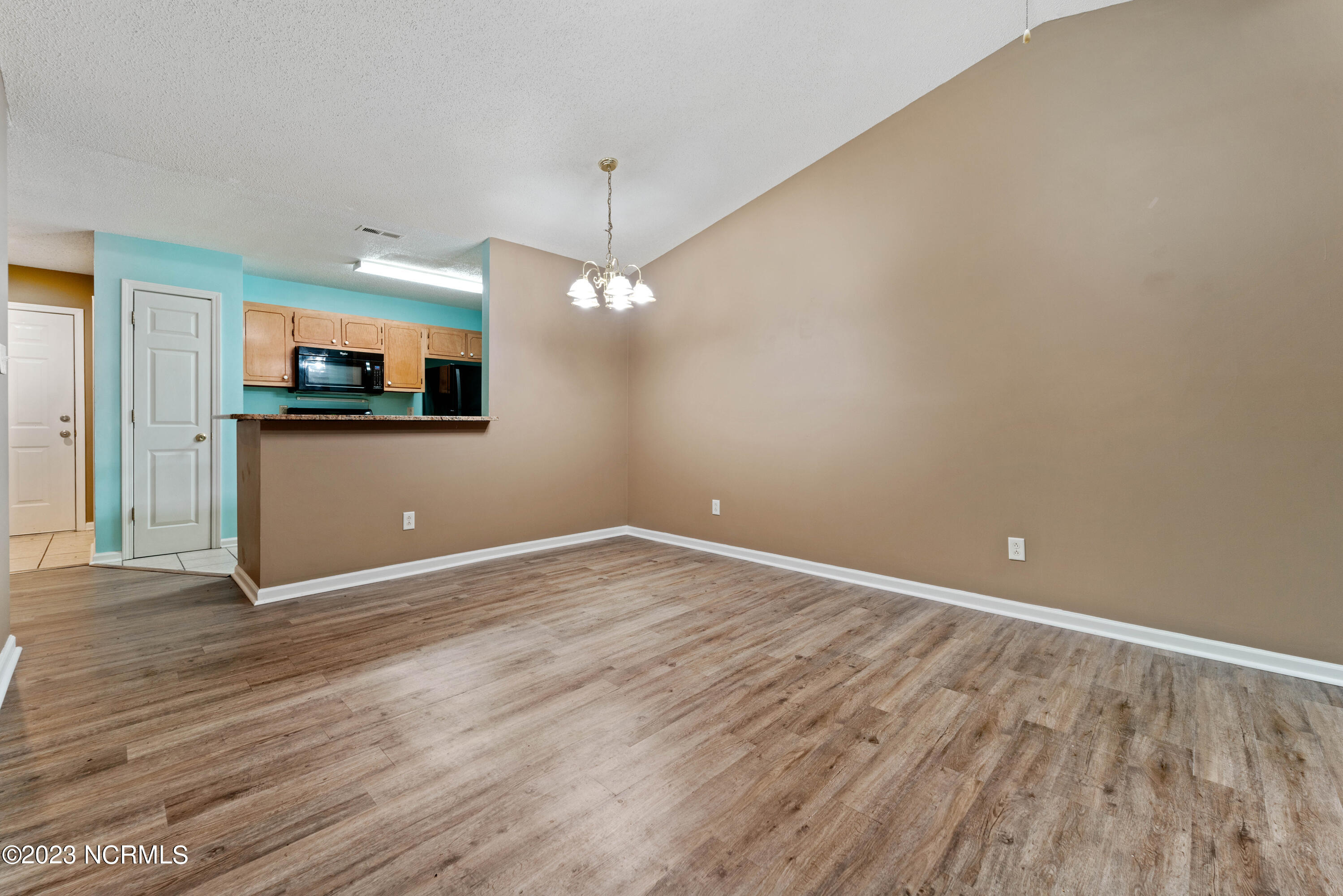 122 Gooding Drive Havelock, NC 28532 - Photo 11 of 19 Diningroom