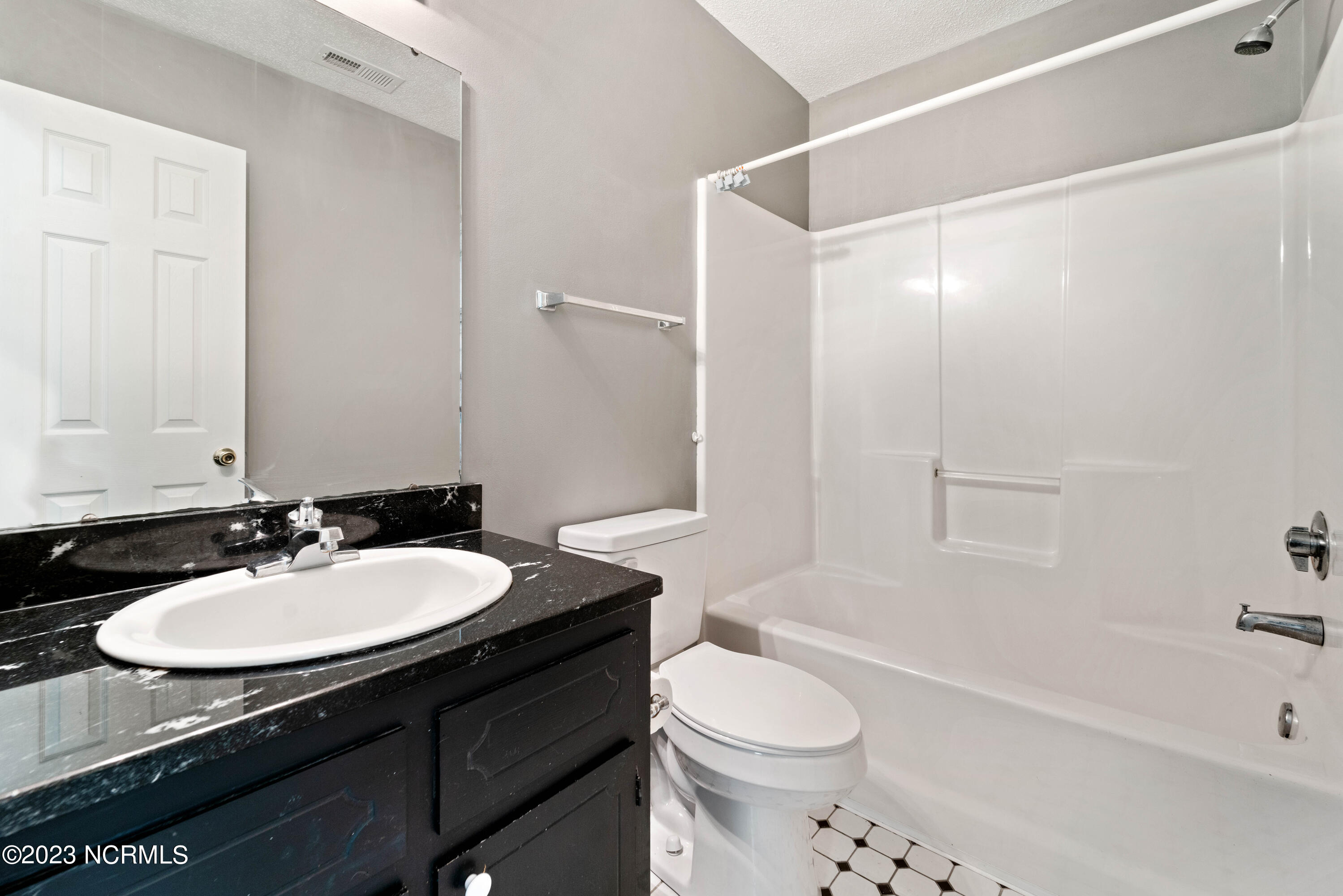 122 Gooding Drive Havelock, NC 28532 - Photo 12 of 19 Bathroom