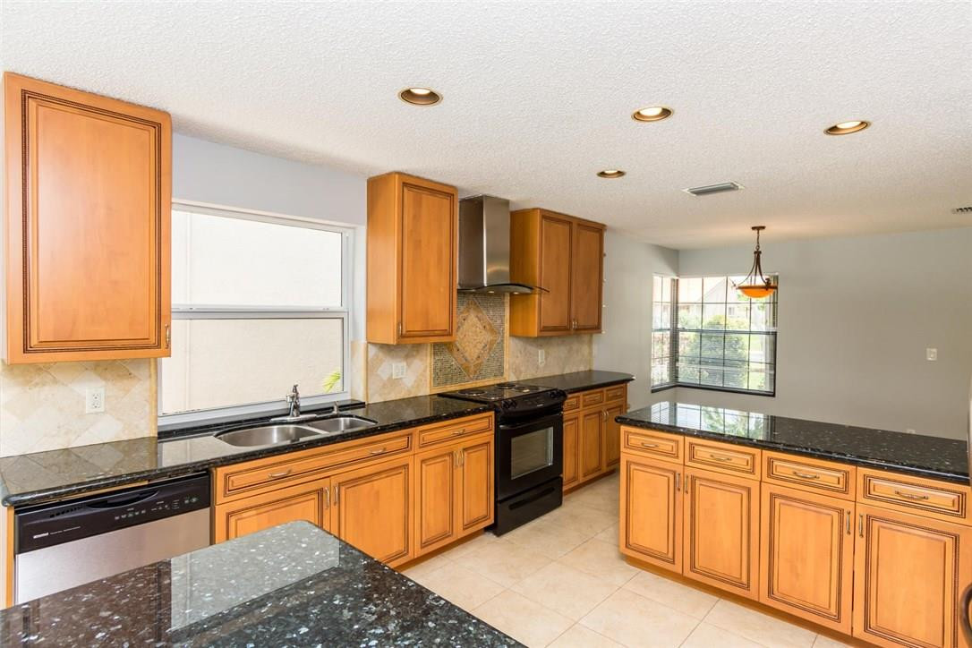10571 Santa Laguna Drive Boca Raton, FL 33428 - Photo 34 of 85 Photo 34