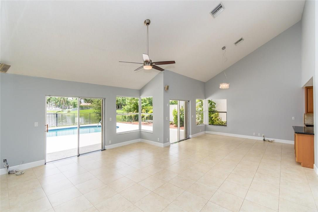 10571 Santa Laguna Drive Boca Raton, FL 33428 - Photo 5 of 85 Photo 5