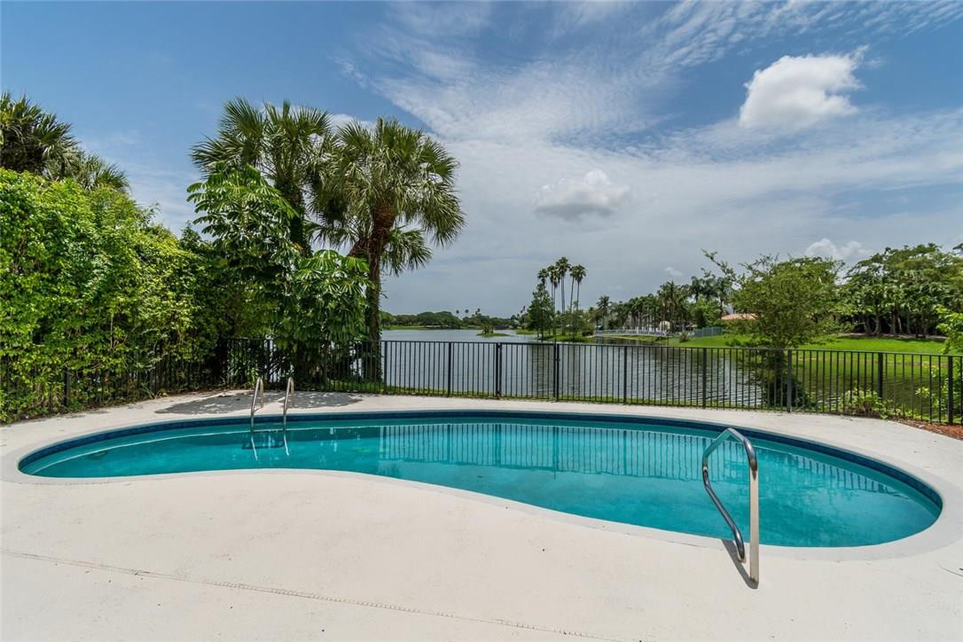 10571 Santa Laguna Drive Boca Raton, FL 33428 - Photo 8 of 85 Photo 8