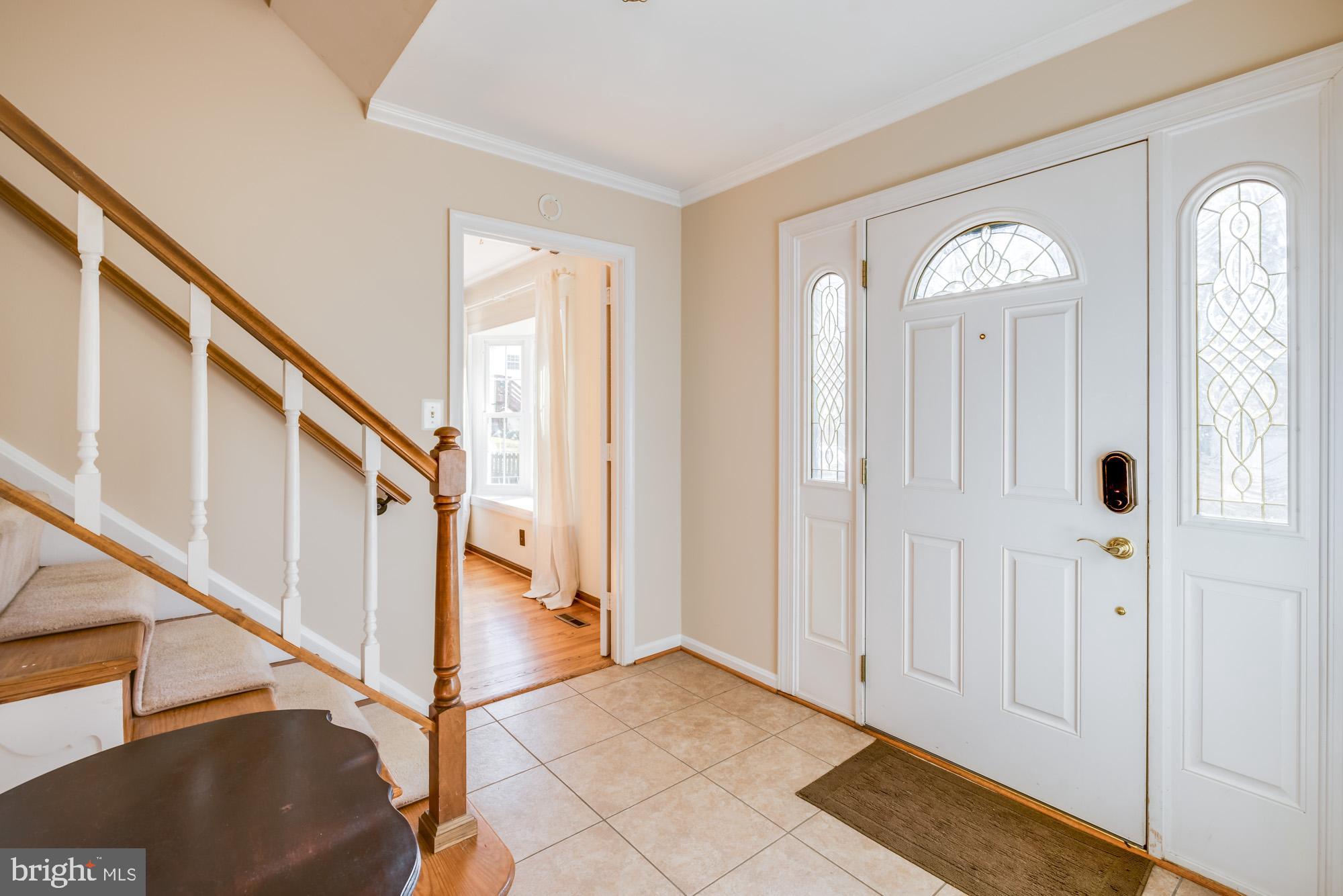 7926 St George Court Springfield, VA 22153 - Photo 4 of 40 Gallery Image 4