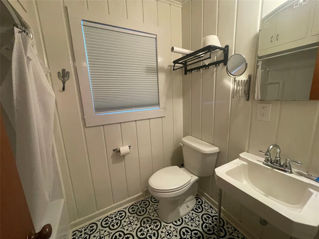 669 Fort Graham Whitney, TX 76692 - Photo 5 of 11