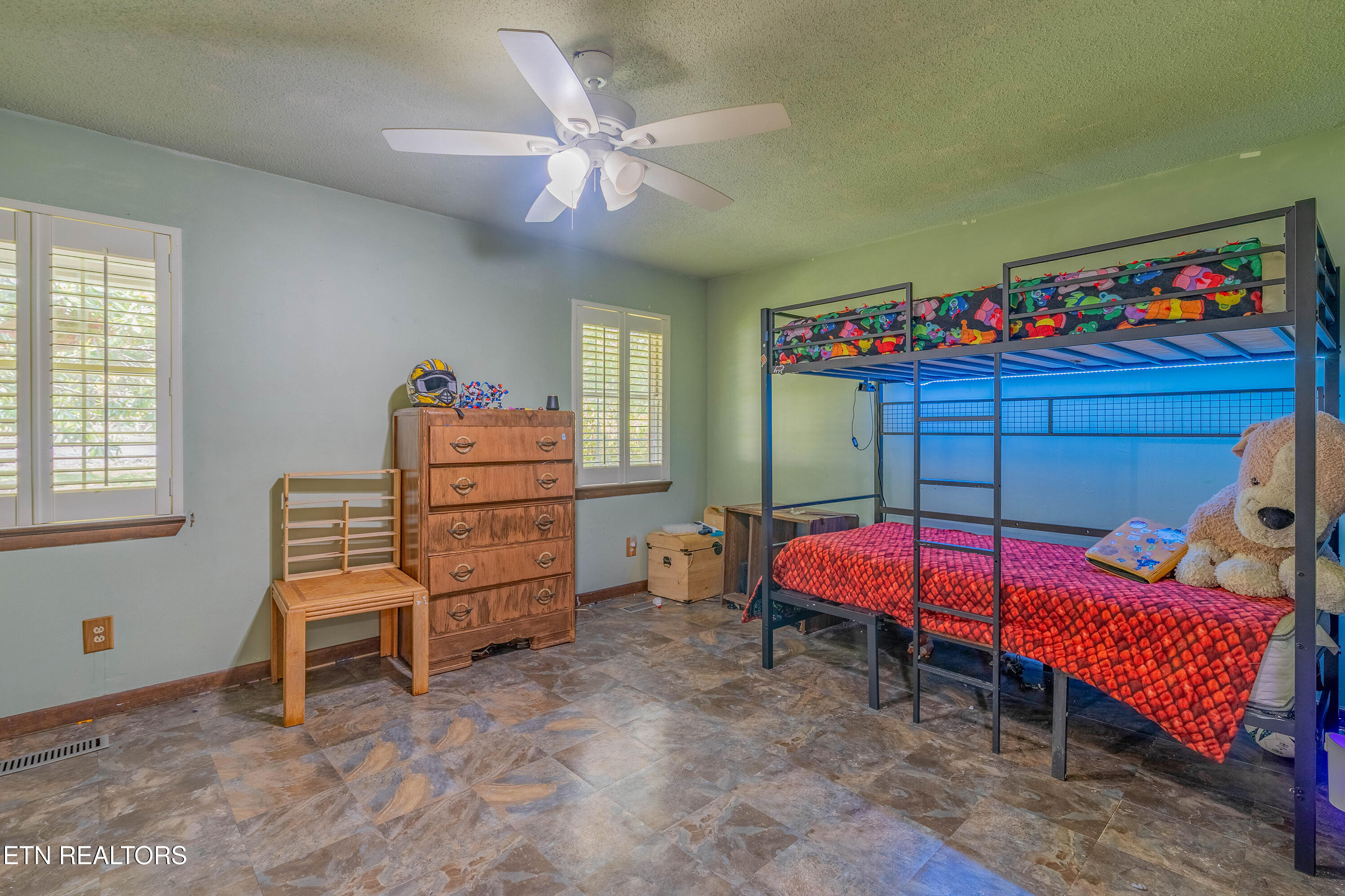 1623 Bluff Road Harriman, TN 37748 - Photo 18 of 37 A7306414-HDR