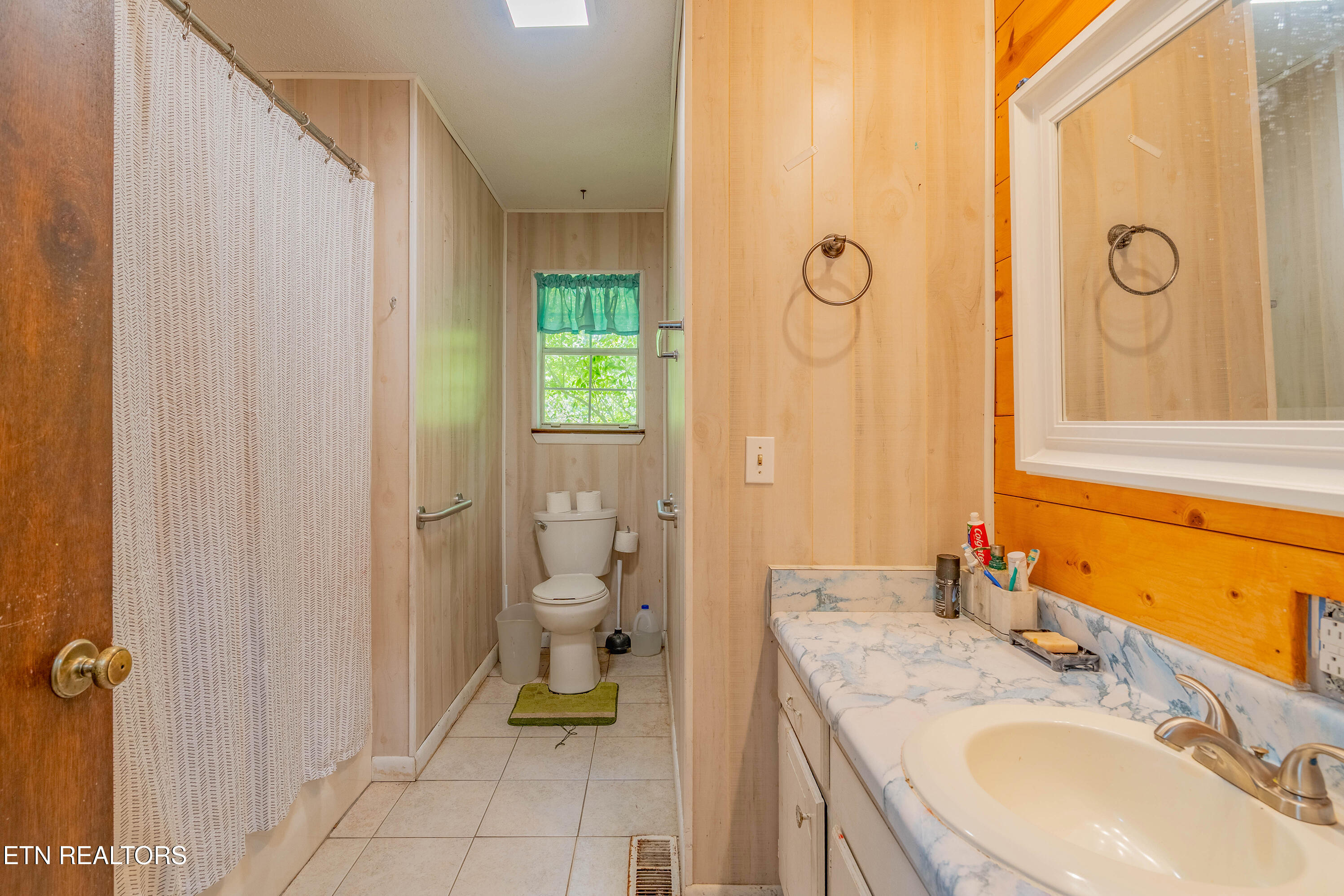 1623 Bluff Road Harriman, TN 37748 - Photo 21 of 37 A7306423-HDR