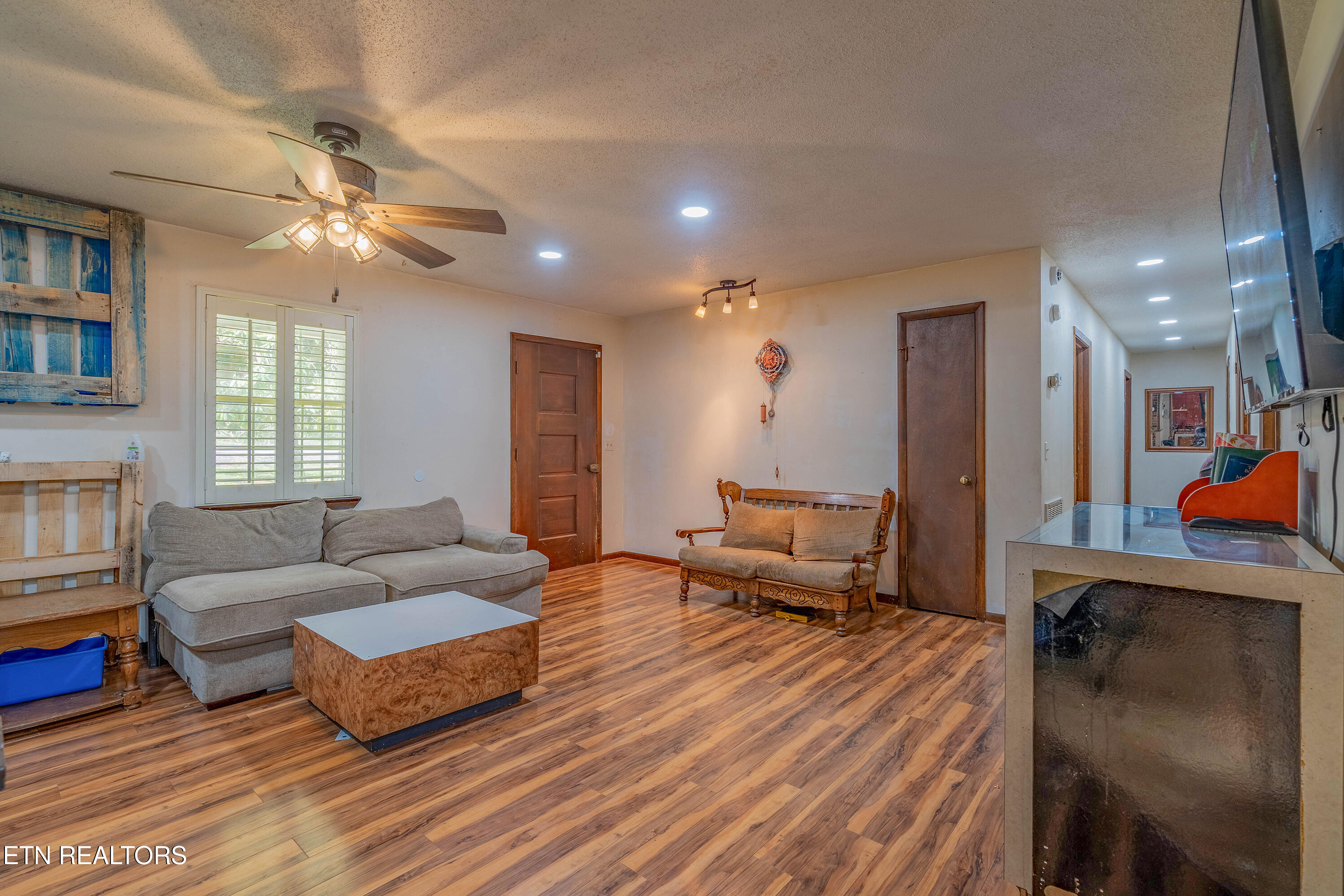 1623 Bluff Road Harriman, TN 37748 - Photo 7 of 37 A7306444-HDR