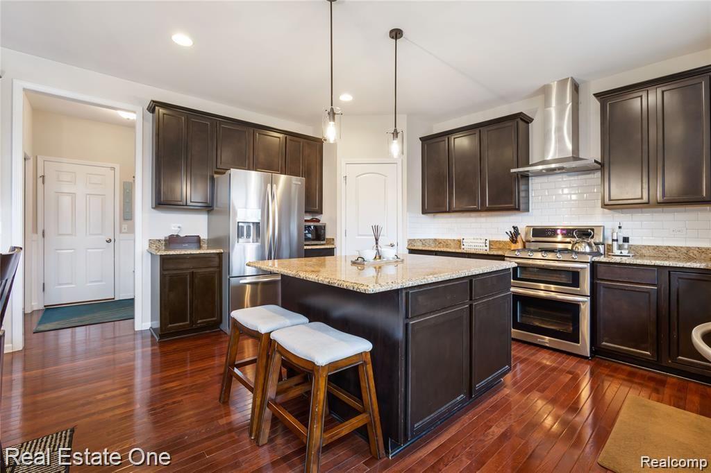 3763 Hogan Circle Rochester Hills, MI 48307 - Photo 11 of 38