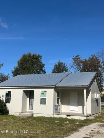 $141,900 | 929 School Street, Clarksdale, MS 38614