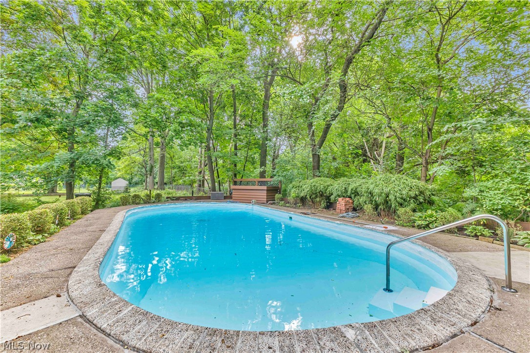 21757 Mastick Road Fairview Park, OH 44126 - Photo 33 of 37