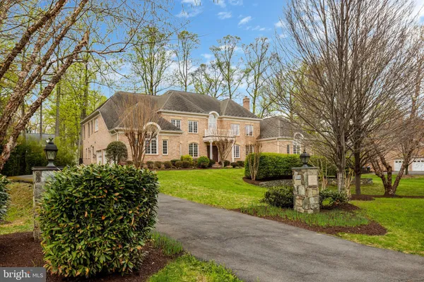 $3,200,000 | 1204 Hunters Grove Court, McLean, VA 22102