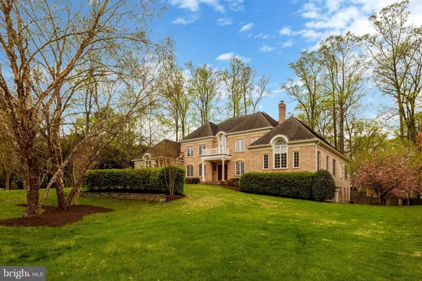 $3,200,000 | 1204 Hunters Grove Court, McLean, VA 22102