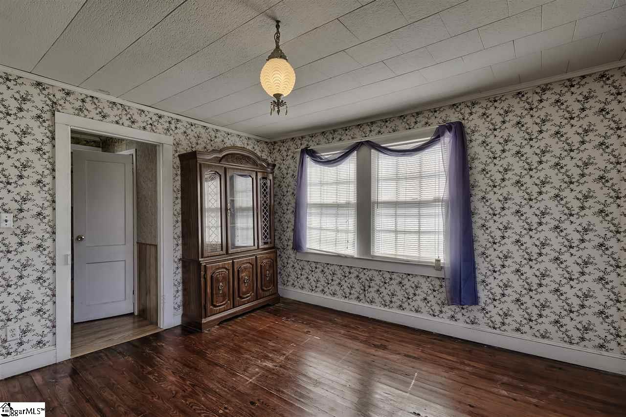 1111 State Rd S-30-40 Gray Court, SC 29645 - Photo 5 of 34 Gallery Image 5