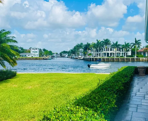 $1,988,000 | 1431 South Ocean Boulevard, Unit 17, Lauderdale-by-the-Sea, FL 33062