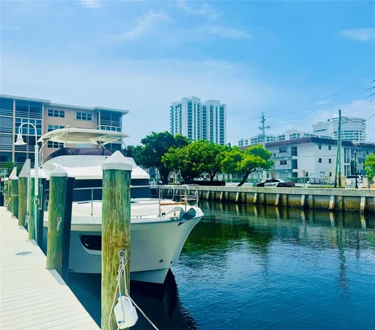 $1,988,000 | 1431 South Ocean Boulevard, Unit 17, Lauderdale-by-the-Sea, FL 33062