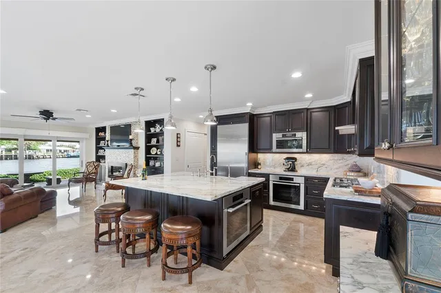 a view of walk in closet