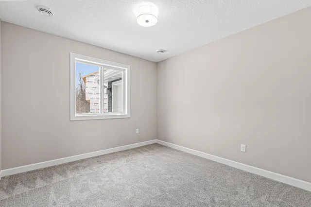 $400,000 | 31706 Madison Road, Lindstrom, MN 55045