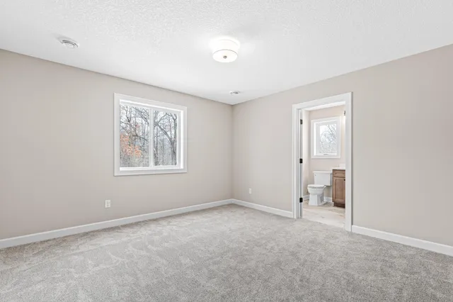 $400,000 | 31706 Madison Road, Lindstrom, MN 55045