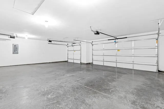 $400,000 | 31706 Madison Road, Lindstrom, MN 55045