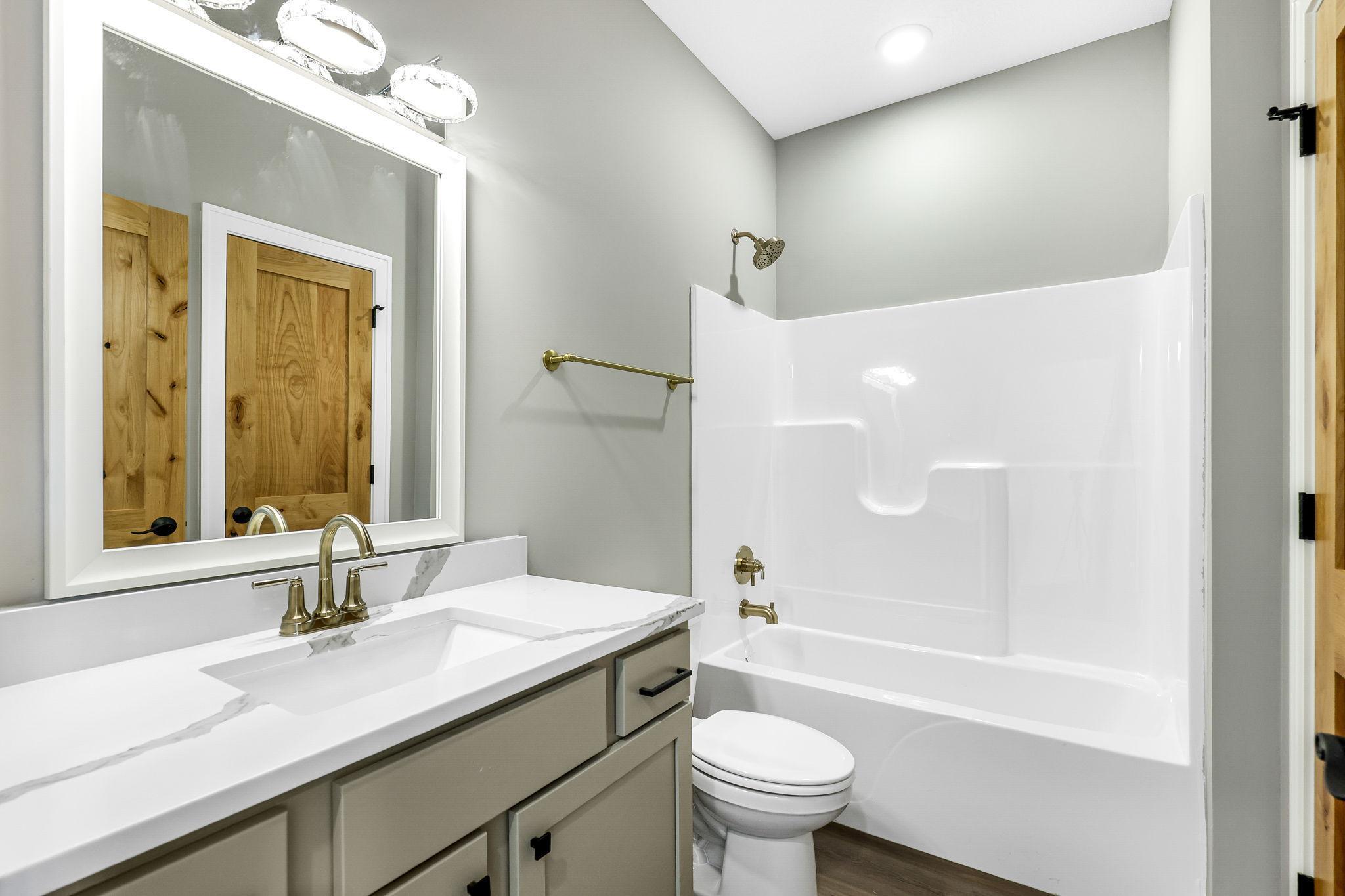 31706 Madison Road Lindstrom, MN 55045 - Photo 4 of 63