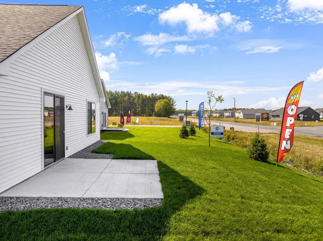 $400,000 | 31706 Madison Road, Lindstrom, MN 55045