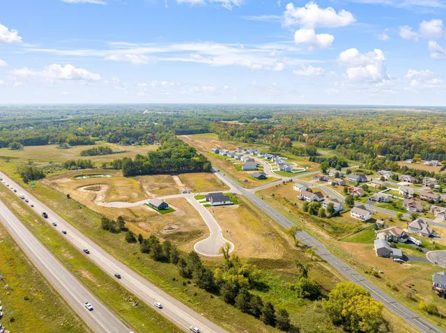 $400,000 | 31706 Madison Road, Lindstrom, MN 55045