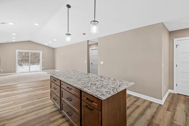 $400,000 | 31706 Madison Road, Lindstrom, MN 55045