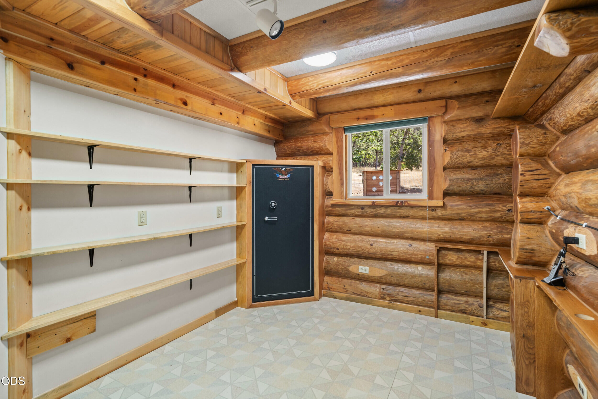 11857 Upper Applegate Road Jacksonville, OR 97530 - Photo 17 of 52 Gallery Image 17