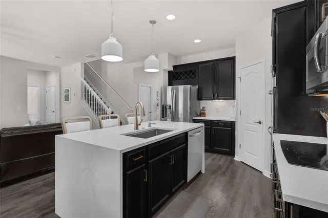 $784,999 | 1133 Whitewater Bay Drive, Groveland, FL 34736