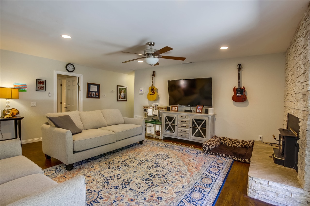 24246 Watt Road Ramona, CA 92065 - Photo 6 of 25 Gallery Image 6