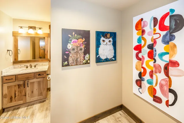 $1,735,000 | 44 Palouse Drive, Nordman, ID 83848