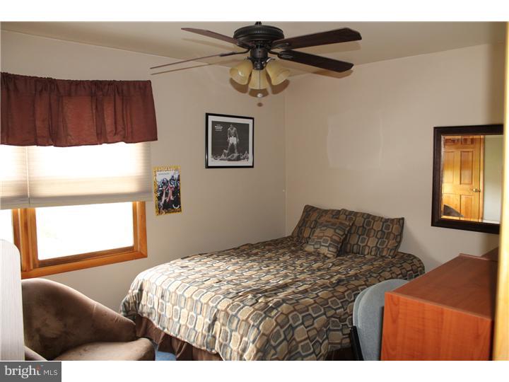 2928 Hillside Road Broomall, PA 19008 - Photo 21 of 25 Bedroom 3