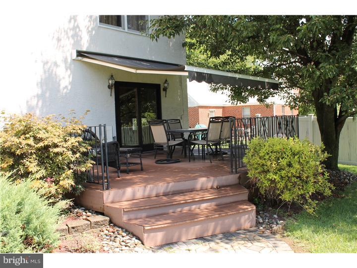 2928 Hillside Road Broomall, PA 19008 - Photo 4 of 25 Deck