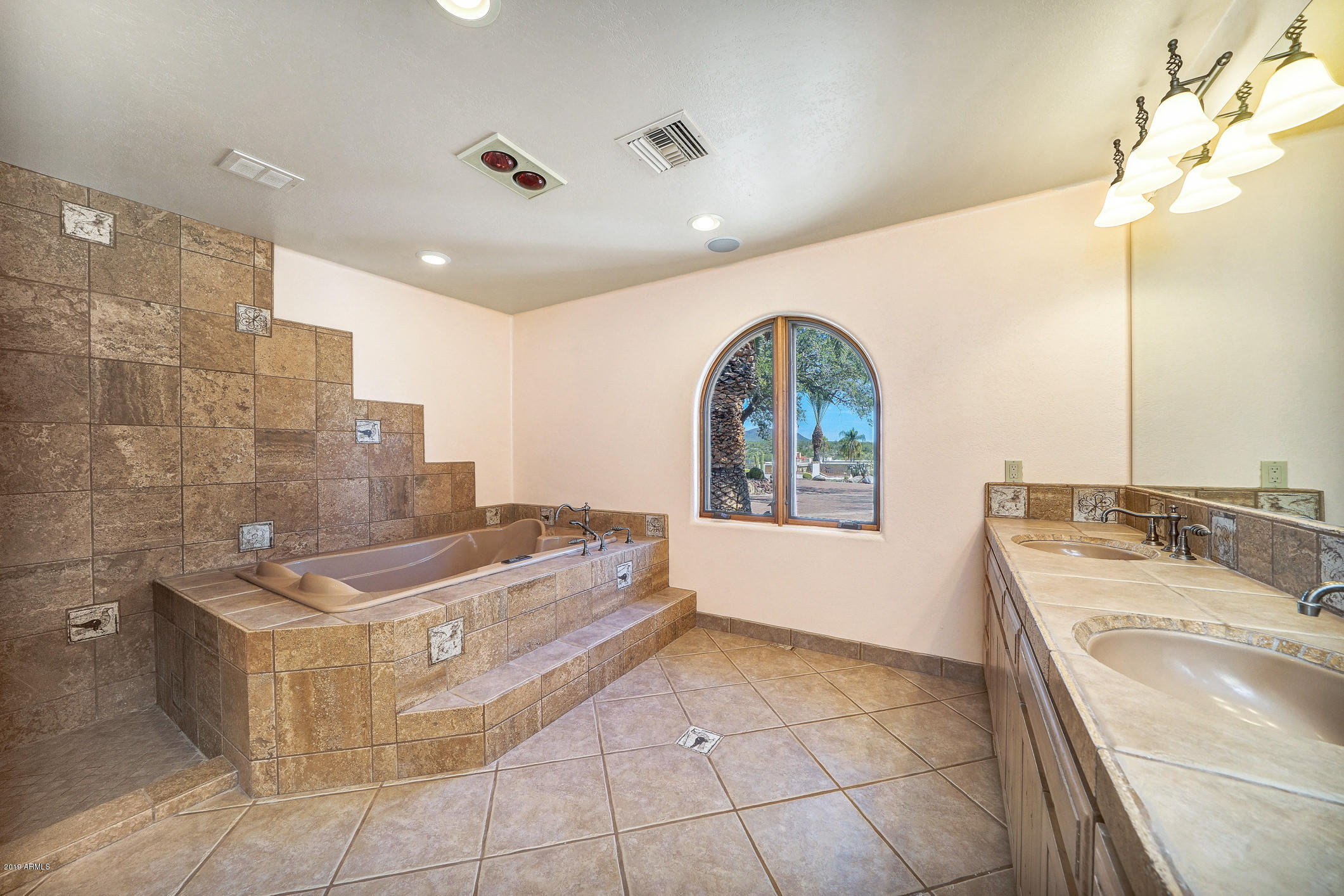 28331 West Rocking Horse Lane Morristown, AZ 85342 - Photo 53 of 85 230-Suite_2_Bath