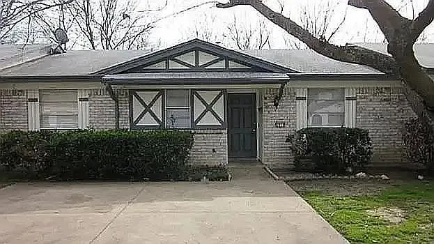 $179,000 | 1018 Pleasant Valley Lane, Arlington, TX 76015